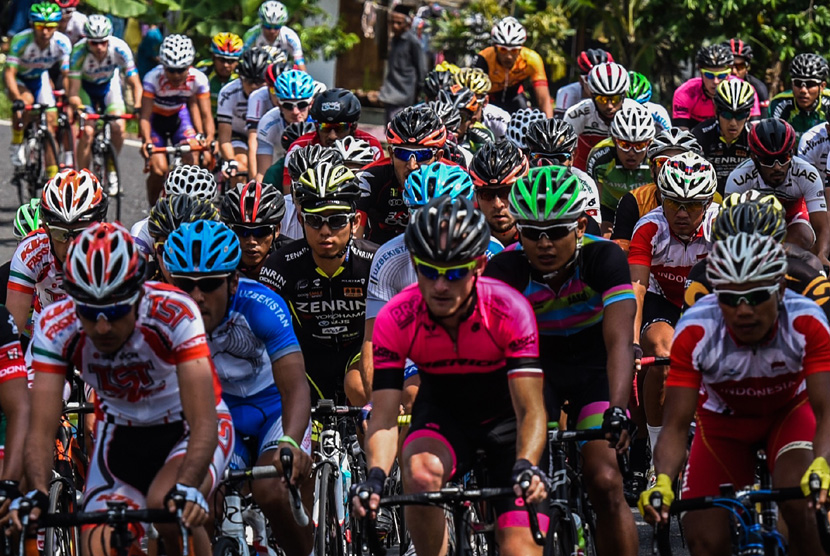 International Tour de Banyuwangi Ijen 2015  (ANTARA/Zabur Karuru)