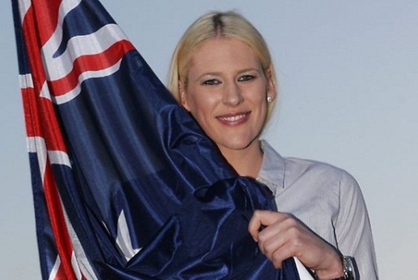 Pebasket Lauren Jackson didapuk bawa bendera Australia di Olimpiade London 2012.
