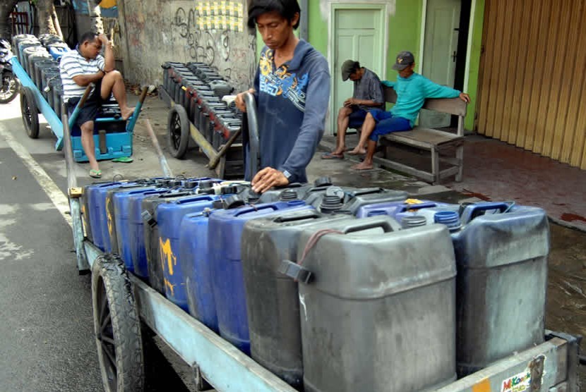 Pedagang air bersih di Jakarta (Ilustrasi)