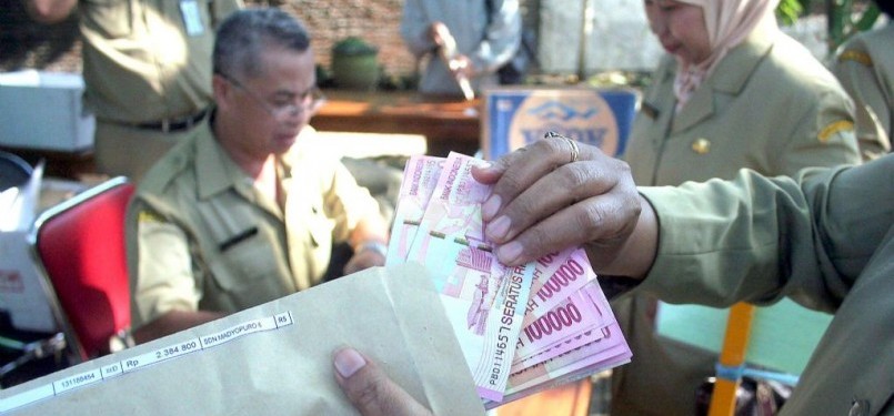 Pegawai negeri sipil di lingkungan Pemerintah Kota Yogyakarta akan menerima gaji ke-13 pada Senin (11/7), (ilustrasi)