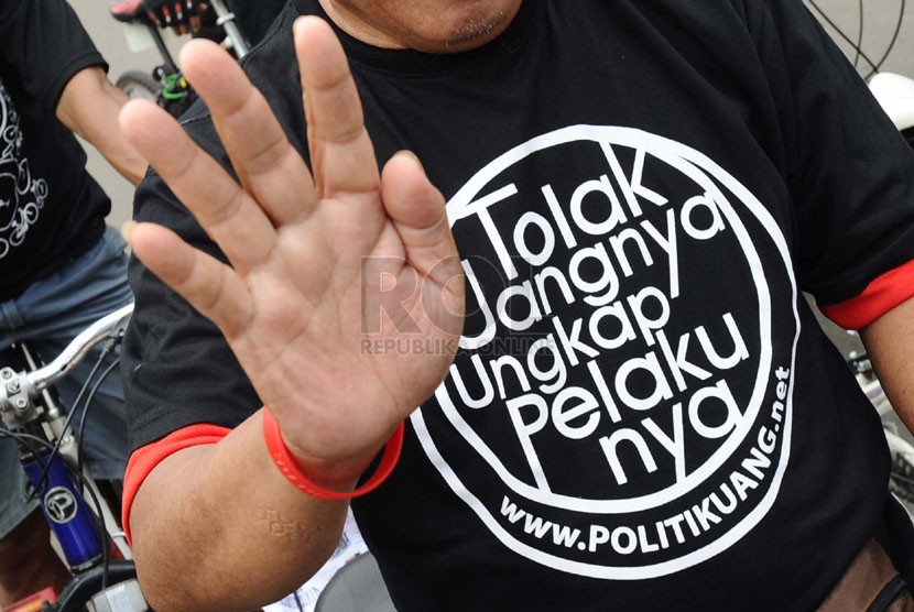 Pegiat Pemilu Bersih melakukan aksi kampanye 