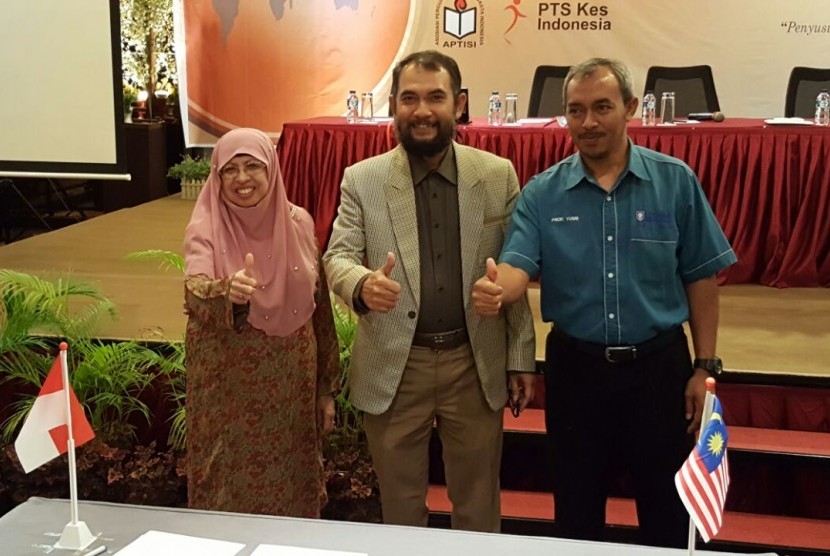 Pejabat dua perguruan tinggi Malaysia, UTHM dan ITNM.