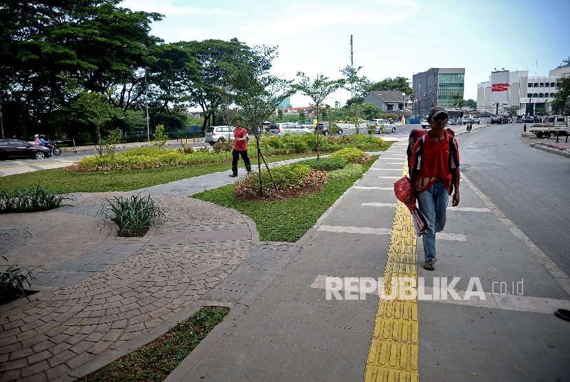 Pemandangan Trotoar Jalan Jatibaru Yang Dipercantik Republika Online