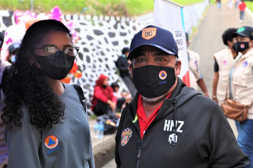 Pekan Olah Raga Nasional (PON) XX Papua resmi dibuka langsung oleh Presiden Joko Widodo dua hari lalu (2/10). Animo masyarakat sangat tinggi dalam menyaksikan pertandingan yang disajikan pihak penyelenggara. Perbedaan yang cukup terlihat, terjadi pada venue sepak bola putra. 