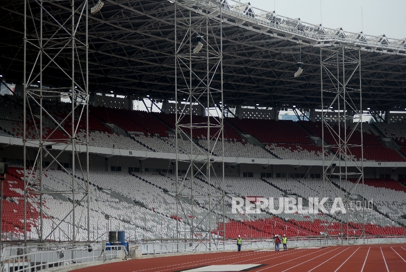 The work of renovation project of Gelora Bung Karno Main Stadium (SUGBK) in Senayan, Jakarta, was still on progress, Tuesday (October 3).