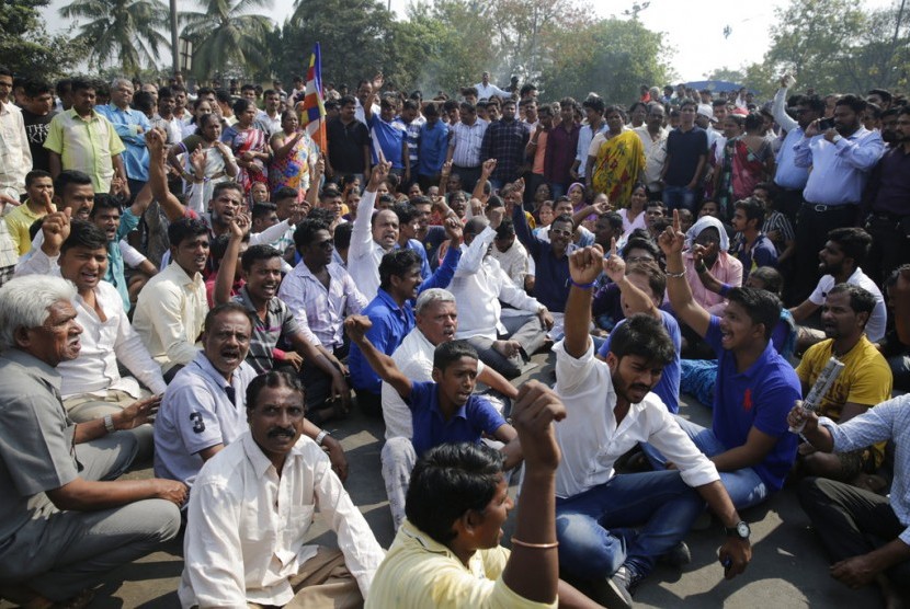 Kasta Dalit Bantah Masuk Islam sebagai Protes Tembok Ambruk. Foto ilustrasi pekerja kasta rendah India (Dalit).