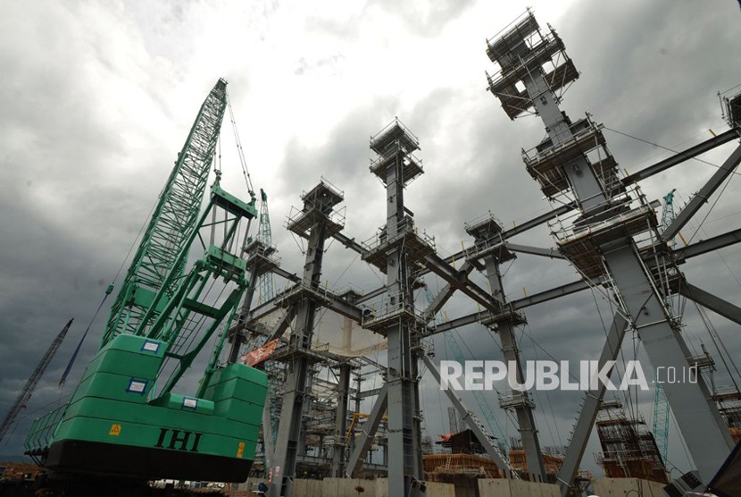 Pengerjaan proyek PLTU Jawa Tengah berkapasitas 2 X 1.000 MW, Selasa (12/12) 