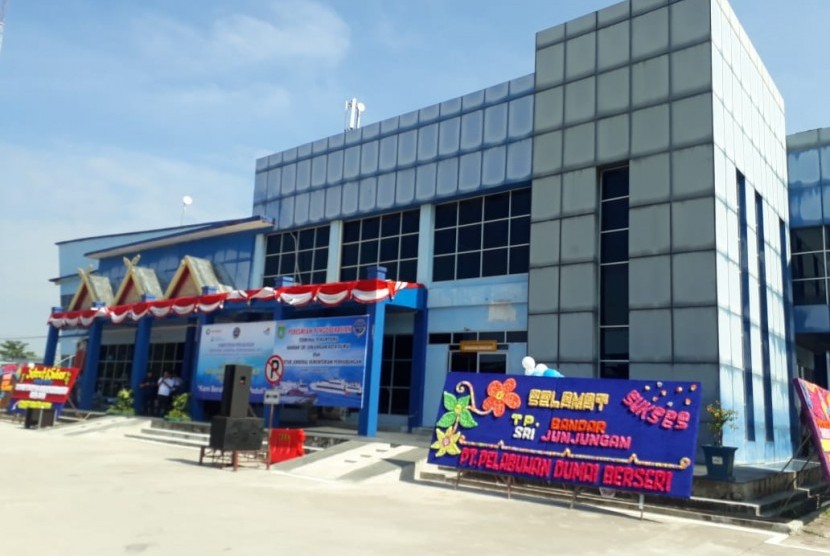 Pelabuhan Dumai menjadi pelabuhan pertama di 2019 yang menerapkan inaportnet, setelah sebelumnya sistem inaportnet diterapkan di 16 pelabuhan di Indonesia. Selain Go Live Inaportnet Pelabuhan Dumai, Terminal Penumpang Bandar Sri Junjungan juga diresmikan. 