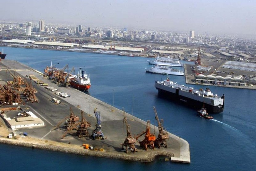 Pelabuhan Jeddah masa kini.