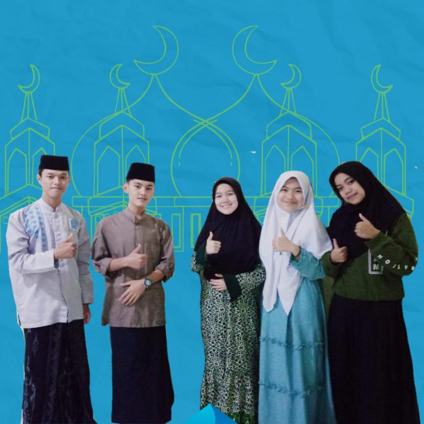 Pelajar Madrasah Aliyah Negeri (MAN) 1 Kota Sukabumi meraih juara umum dalam ajang lomba pidato lima bahasa dalam rangka memperingati Hari Santri Nasional 2022 yang diigelar Lembaga Pendidikan (LP) Ma