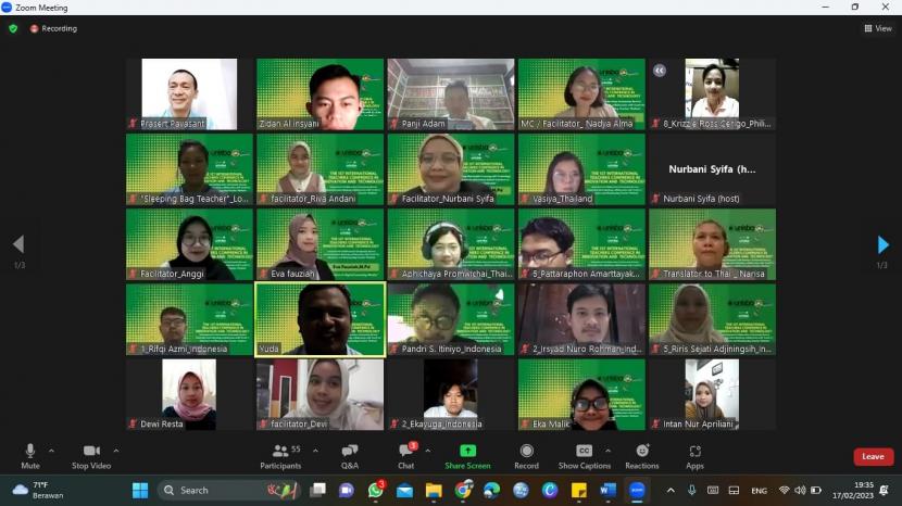 Pelaksanaan konferensi internasional berbentuk virtual teaching kolaborasi pengajaran dengan Negara Thailand menggunakan aplikasi zoom.