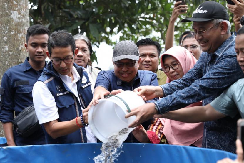 Pelaksanaan program wirausaha praktis Juragan Lele Lalap atau 