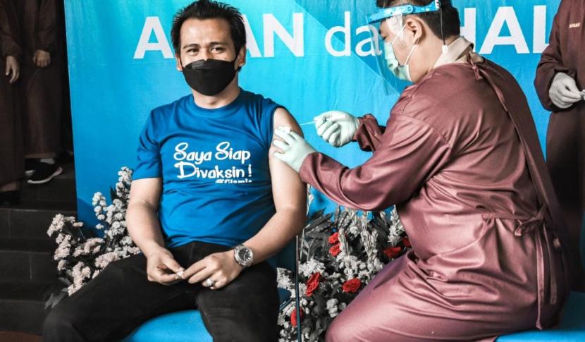 Pelaksanaan vaksinasi tahap pertama di Kabupaten Ciamis, Senin (1/2). 