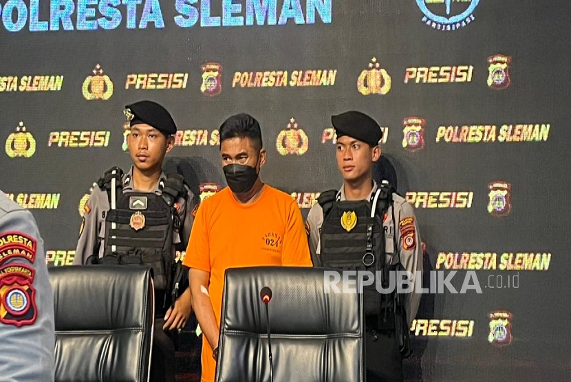 Pelaku pembunuhan perempuan di Gamping dirilis oleh Polresta Sleman, Kamis (6/11/2025).