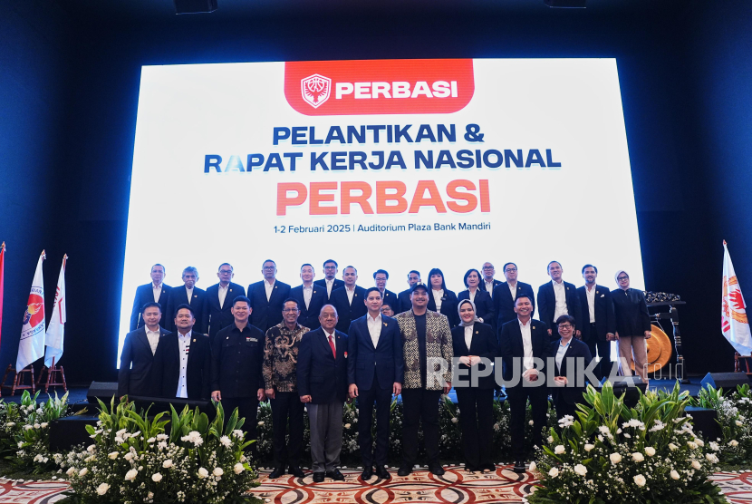 Pelantikan Dewan Pengurus Pusat Perbasi 2024-2028 di Auditorium Bank  Mandiri, Jakarta, Sabtu (1/2/2025).