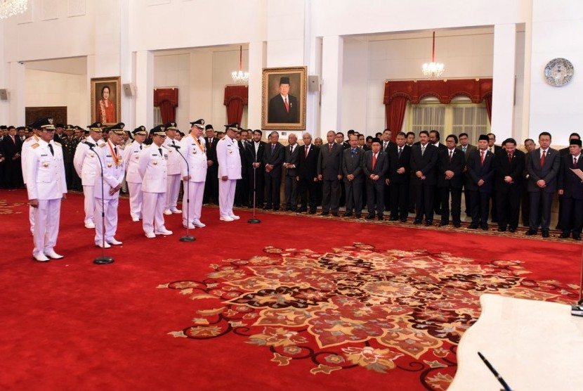 pelantikan gubernur-wakil gubernur di Istana Negara
