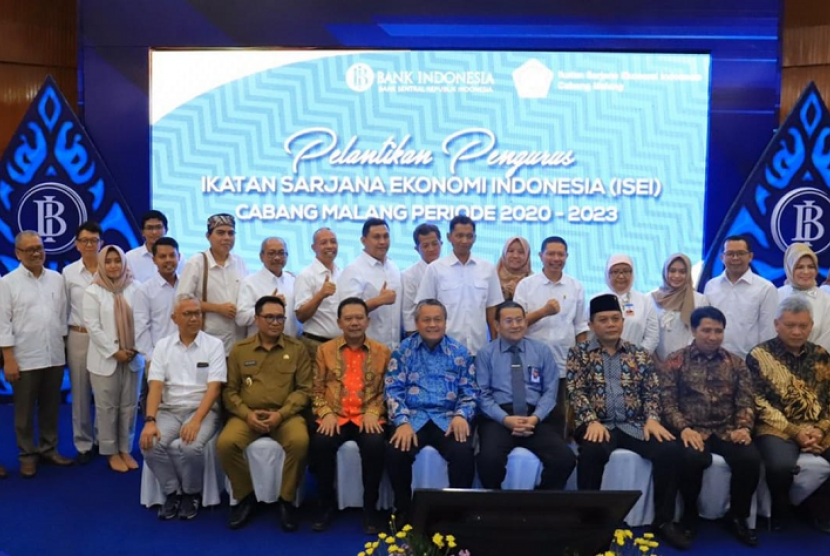 Pelantikan ISEI Cabang Malang periode 2020-2023.