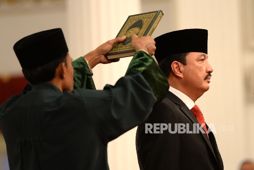 Pelantikan Kepala BIN. Komisaris Jenderal Polisi Budi Gunawan mengikuti pelantikan Kepala Badan Intelejen Negra (BIN) oleh Presiden Joko Widodo di Istana Negara, Jakarta, Jumat (9/9).