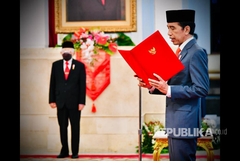 Presiden Jokowi saat melantik menteri baru Kabinet Indonesia Maju di Istana Negara, Jakarta Pusat pada 23 Desember 2020.