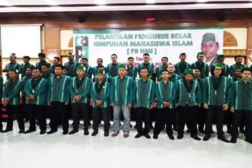 Pelantikan Pengurus Besar Himpunan Mahasiswa Islam ( PBHMI )