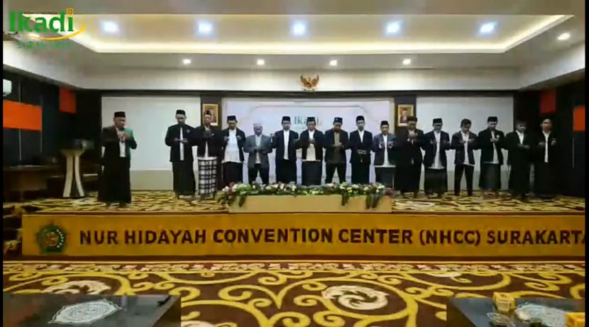 Pelantikan Pengurus Cabang IKADI se-kota Surakarta bertempat di Nur Hidayah Convention Center (NHCC) Rabu, (21/9) malam. 