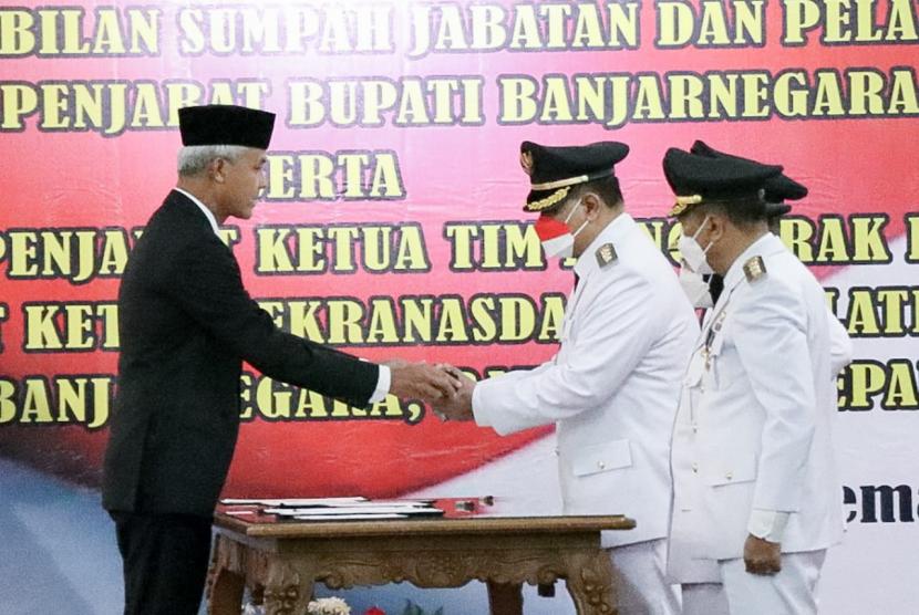 Pelantikan sejumlah penjabat kepala daerah di wilayah Jawa Tengah oleh Gubernur Ganjar Pranowo. 