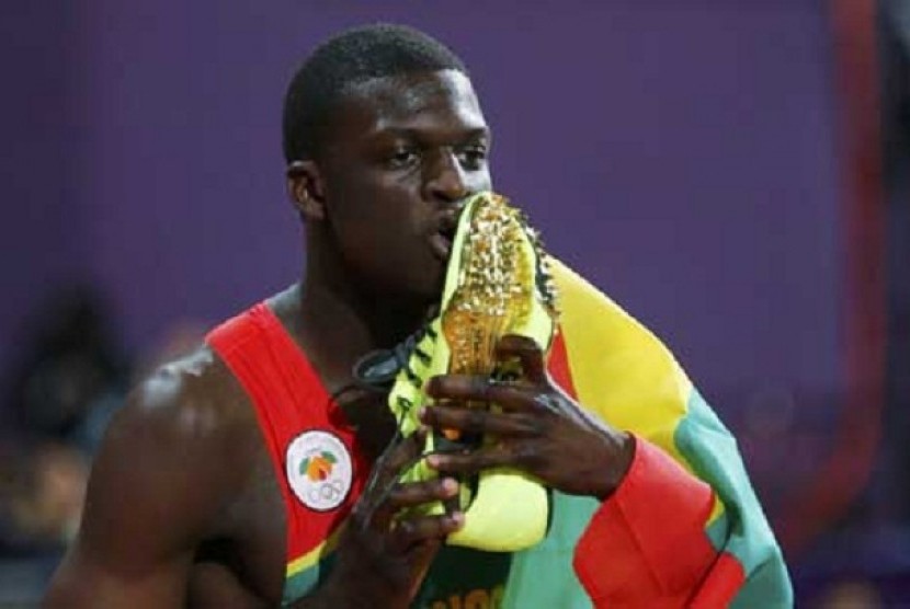 Pelari Grenada, Kirani James menjadi yang tercepat partai final nomor 400 meter putra Olimpiade London 2012, Senin (7/8).
