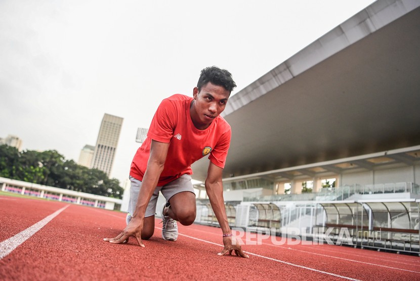 Pelari tim estafet 4x100 meter putra Indonesia Lalu Muhammad Zohri Zohri tetap melakukan latihan selalam puasa di masa pandemi Covid-19.