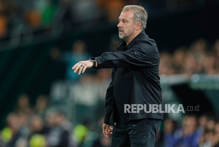 Hansi Flick: Barcelona Fokus pada Diri Sendiri, Bukan Real Madrid