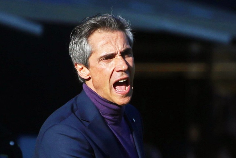 Pelatih Fiorentina, Paolo Sousa.