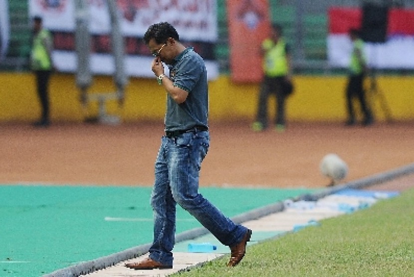 Pelatih Garuda Muda, Aji Santoso.