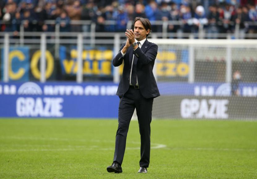Pelatih Inter Milan Simone Inzaghi dalam laga derby della Madonnina kontra AC Milan.