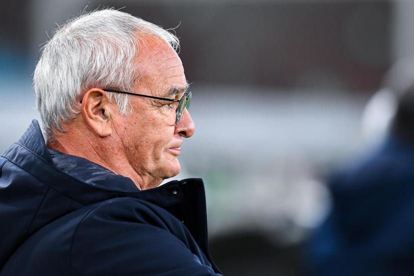  Pelatih Italia Sampdoria Claudio Ranieri sebelum pertandingan sepak bola Serie A Italia Uc Sampdoria vs Genoa Cfc di stadion Luigi Ferraris di Genoa, Italia, 01 November 2020. 