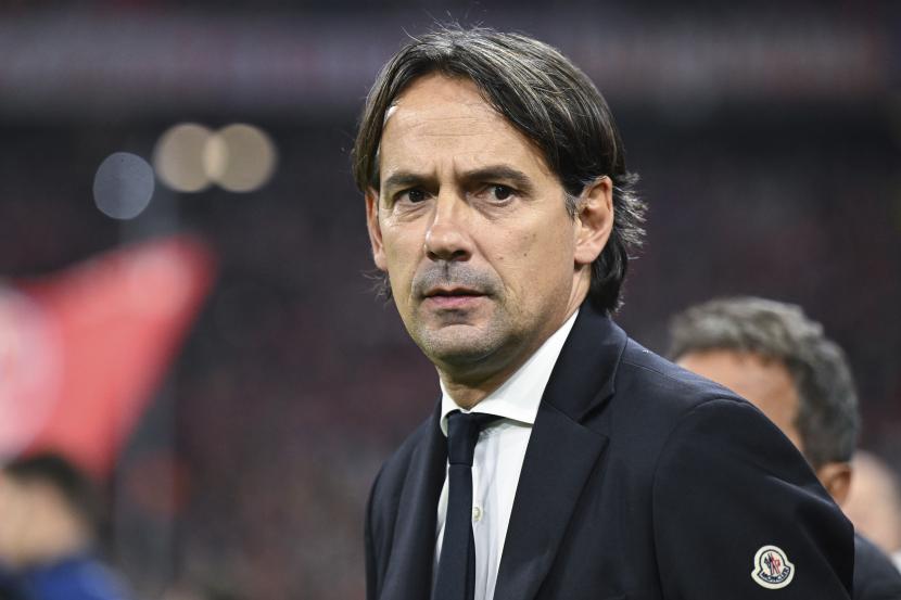  Pelatih kepala Inter Milan Simone Inzaghi 
