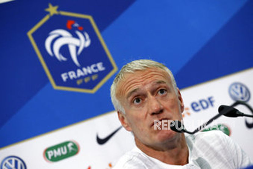 Pelatih Kepala Timnas Prancis Didier Deschamps saat Konferensi Pers di Allianz Riviera stadium Nice Prancis.