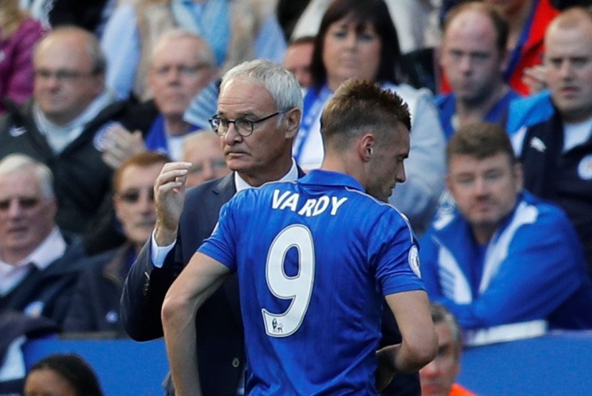 Claudio Ranieri (kiri) dan striker Jamie Vardy 