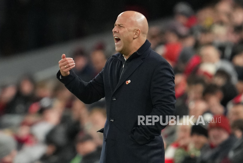 Arne Slot Sanjung Dukungan Publik Anfield yang Bantu Liverpool Kalahkan Real Madrid