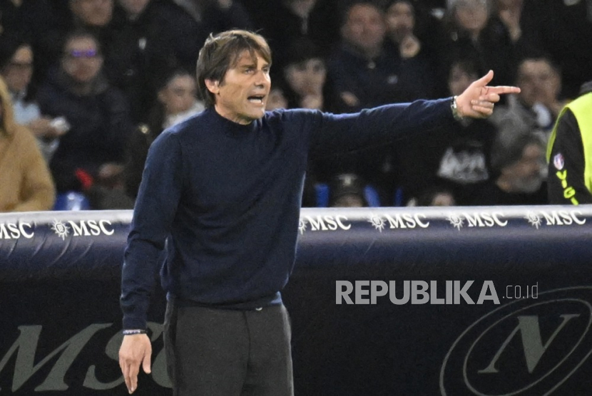 Pelatih Napoli Antonio Conte.