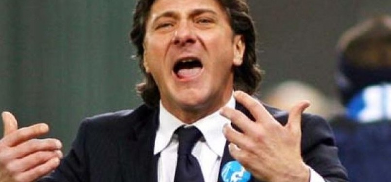 Pelatih Napoli Walter Mazzarri