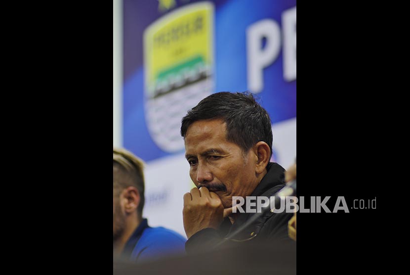 Pelatih Persib Bandung Djadjang Nurdjaman