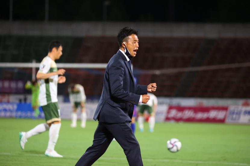 Pelatih Ventforet Kofu Tatsuma Yoshida.