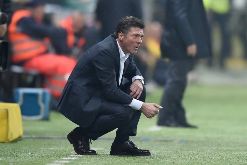 Pelatih Walter Mazzarri.