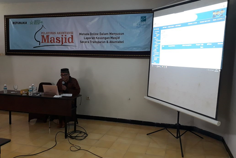 Pelatihan Akuntansi Masjid yang digelar Republika dan Institut Akuntansi Masjid di Hotel Cakra Kusuma Yogyakarta, Sabtu (10/3).