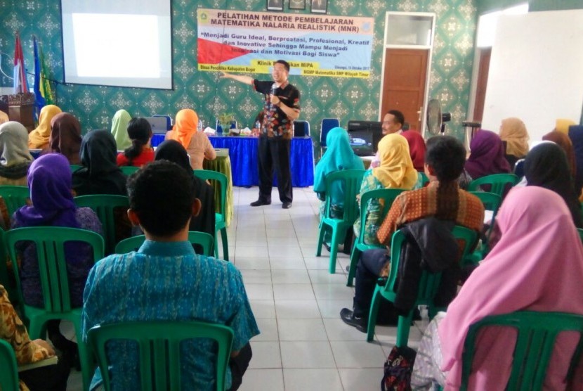 Pelatihan guru Matematika se-kabupaten Bogor.