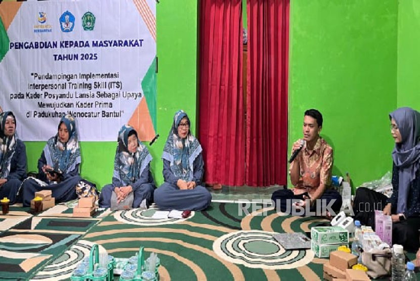 Pelatihan ITS bagi kader Posyandu Lansia di Desa Maguwo, Bantul, yang dilaksanakan oleh dosen Unjaya dan UAD Yogyakarta. Kegiatan ini bertujuan untuk meningkatkan keterampilan komunikasi dan pengetahuan kader dalam melayani lansia.