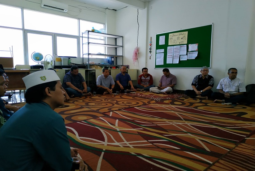 Pelatihan parenting SD-SMP Al-Imam Islamic School Balikpapan, Sabtu 30 Maret.