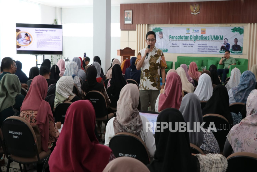 Pelatihan pencatatan digital kepada ratusan UMKM yang ada di Kota Cirebon