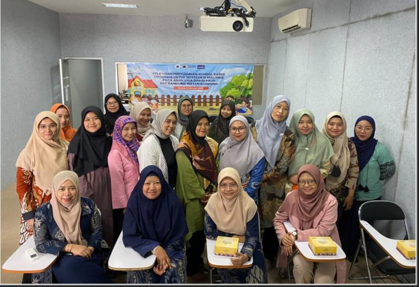 Pelatihan Penyusunan School Based Program untuk Meredukasi Bullying pada Anak Usia Dini di PAUD Kec Bandung Wetan Kota  Bandung 