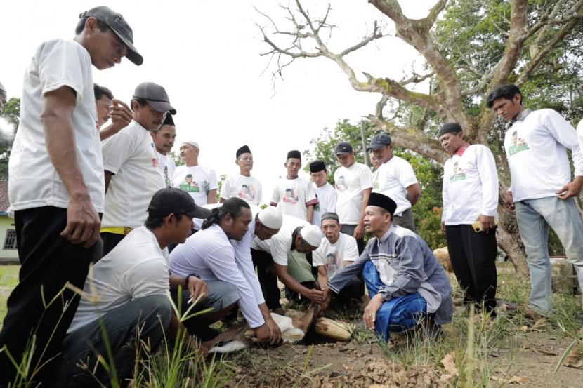 Pelatihan sembelih hewan di Desa Suka Maju, Kecamatan Lempuing Jaya, Kabupaten Ogan Komering Ilir (OKI), Sumatra Selatan. 