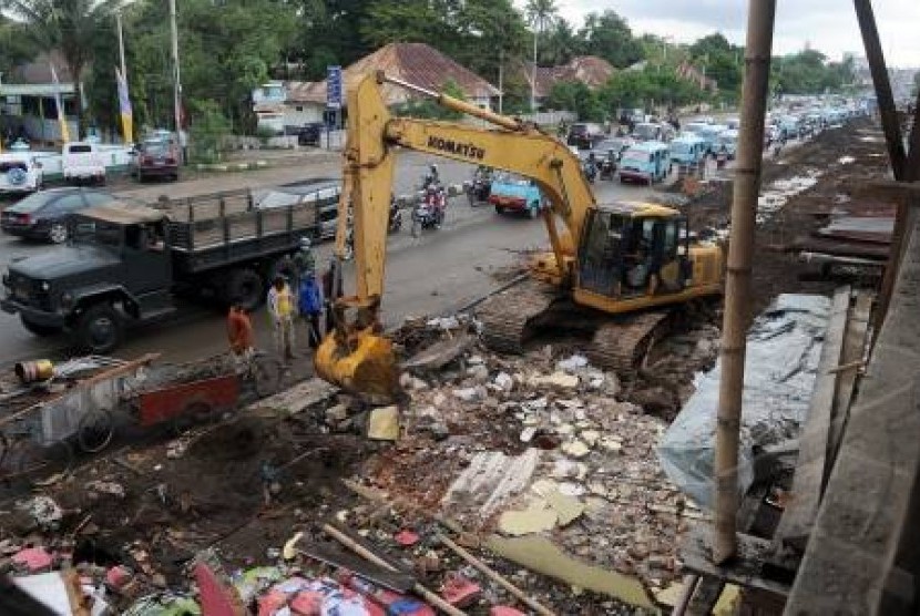 Pelebaran jalan di Makassar untuk jalur busway